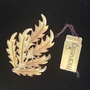 Vtg. Marvella Falling Leaves Brooch